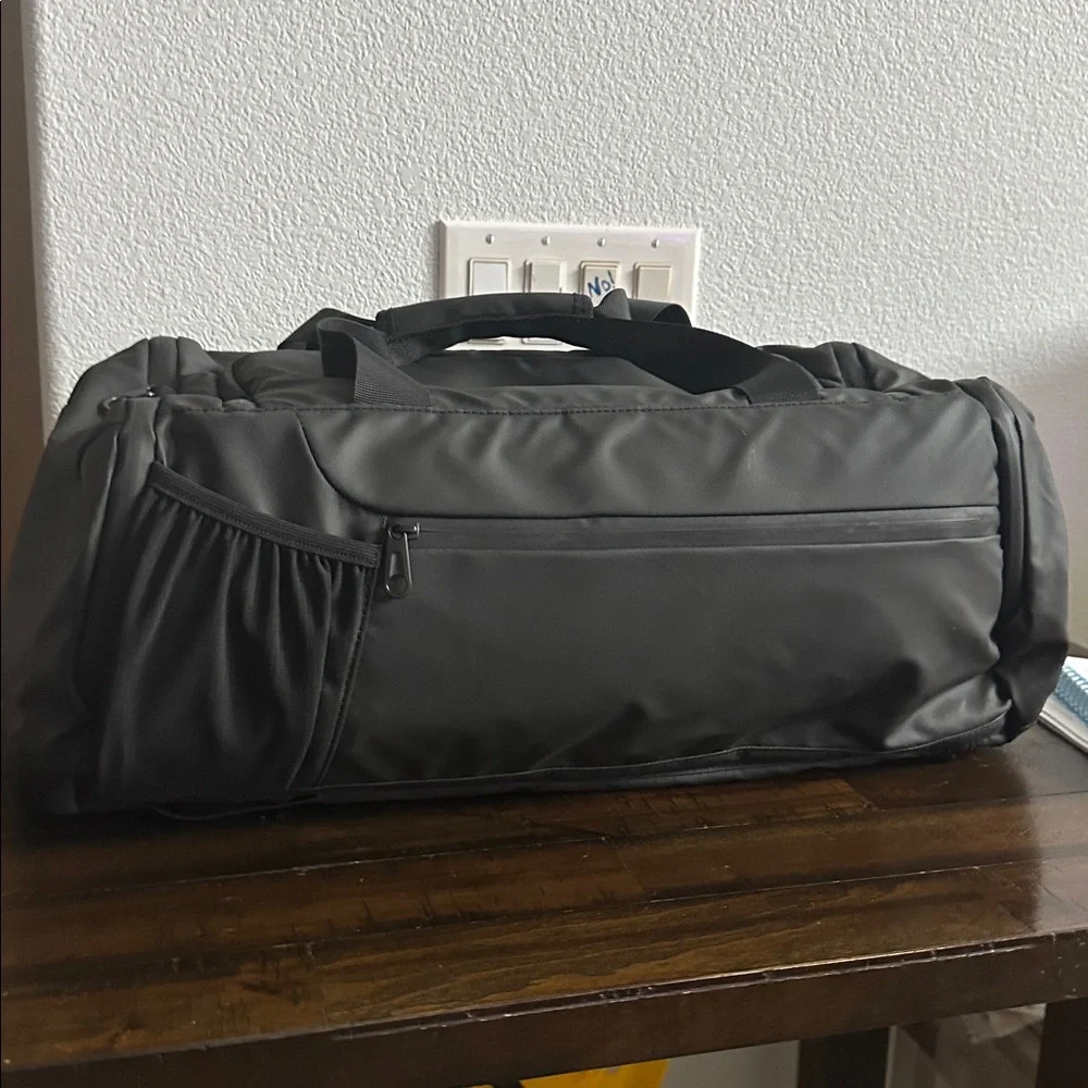 ALPHATEC by Alfani Black Duffel Bag NWT